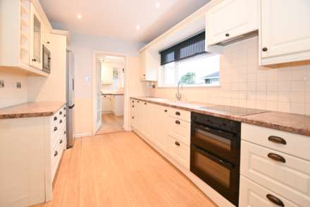 St Peter 3 BEDROOM 2 BATH FAMILY HOME FIRST TIME ON THE MARKET FOR OVER 40 YEARS, Image 4