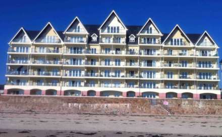 2 Bedroom Apartment, Greve D`Azette, St Clement