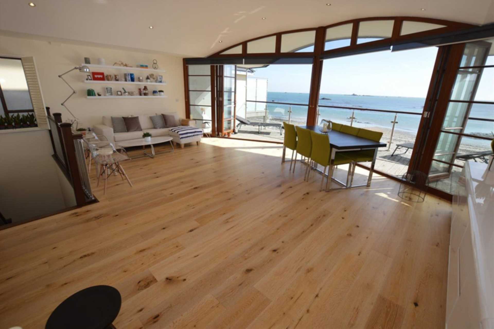 STUNNING 3 BEDROOM BEACH HOUSE TO RENT FROM JUNE JUST IN TIME FOR SUMMER ON THE BEACH, Image 2