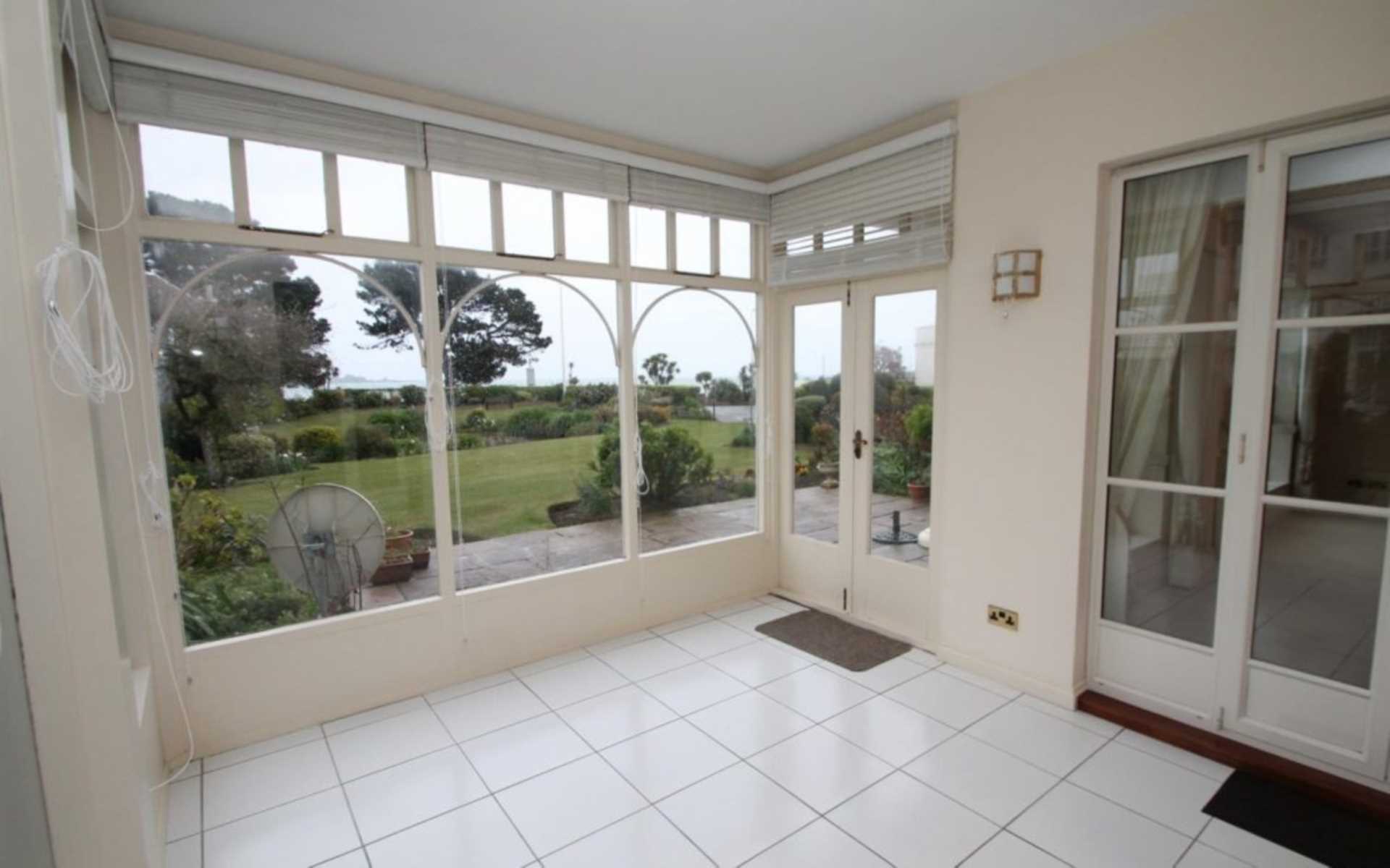 St Brelade perfect ground floor 3 bedroom apartment with more than meets the eye over 2000 sq ft of bliss available Oct, Image 12