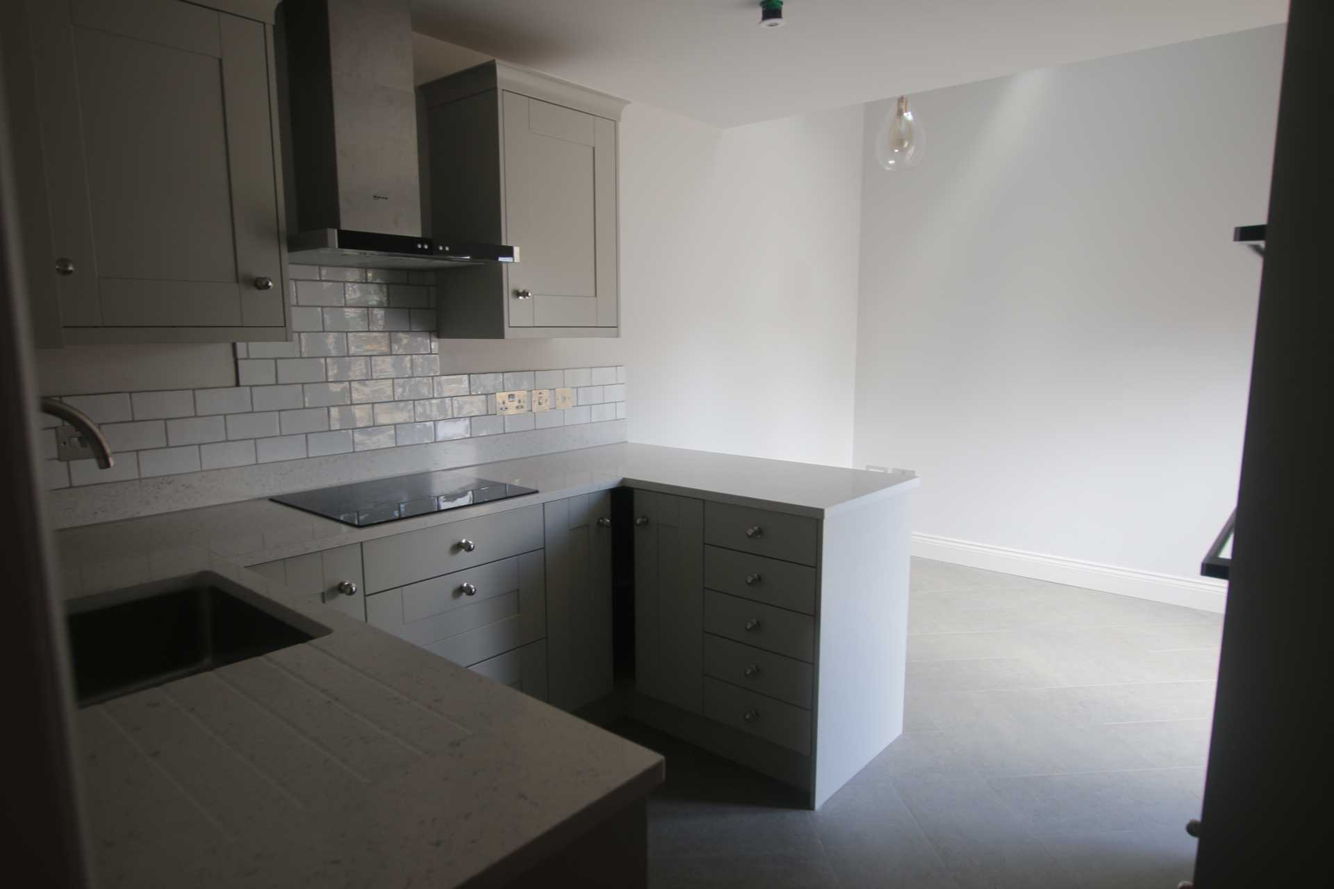 2X RENTALS  ONE X 2XBED 2 BATHONE 3 BED 2 BATH FINISHED TO EXCEPTIONAL STANDARD, Image 9