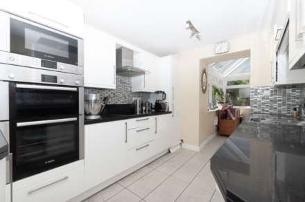 3 DOUBLE BEDROOMS 2 BATHROOM IN THE VILLAGE OF ST OUEN, scope to stamp your own mark, Image 4