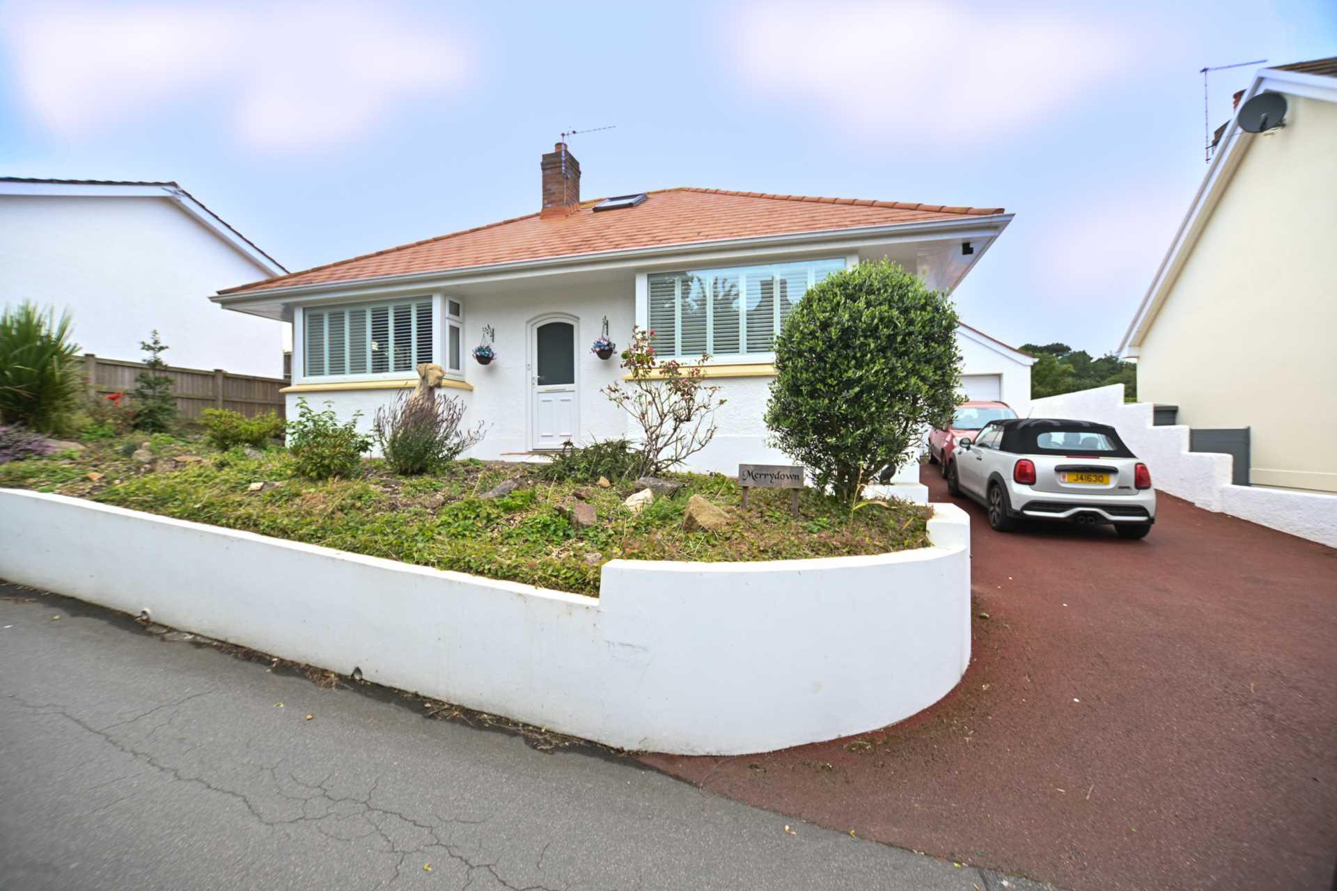 Le Mont Nicolle, St Brelade 3 DOUBLE BEDROOMS OR 2 WITH HOME OFFICE, 2 BATHROOMS, IMMACULATE THROUGHOUT PERFECT DOWNSIZE, Image 1