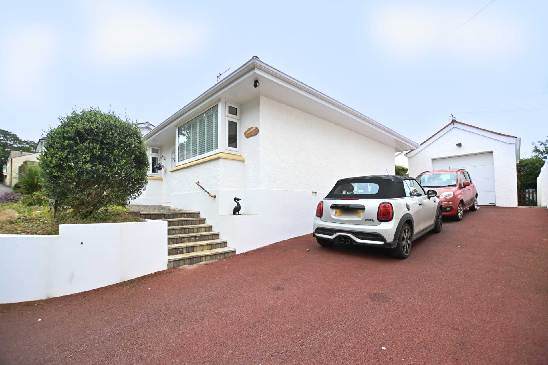 Le Mont Nicolle, St Brelade 3 DOUBLE BEDROOMS OR 2 WITH HOME OFFICE, 2 BATHROOMS, IMMACULATE THROUGHOUT PERFECT DOWNSIZE, Image 2