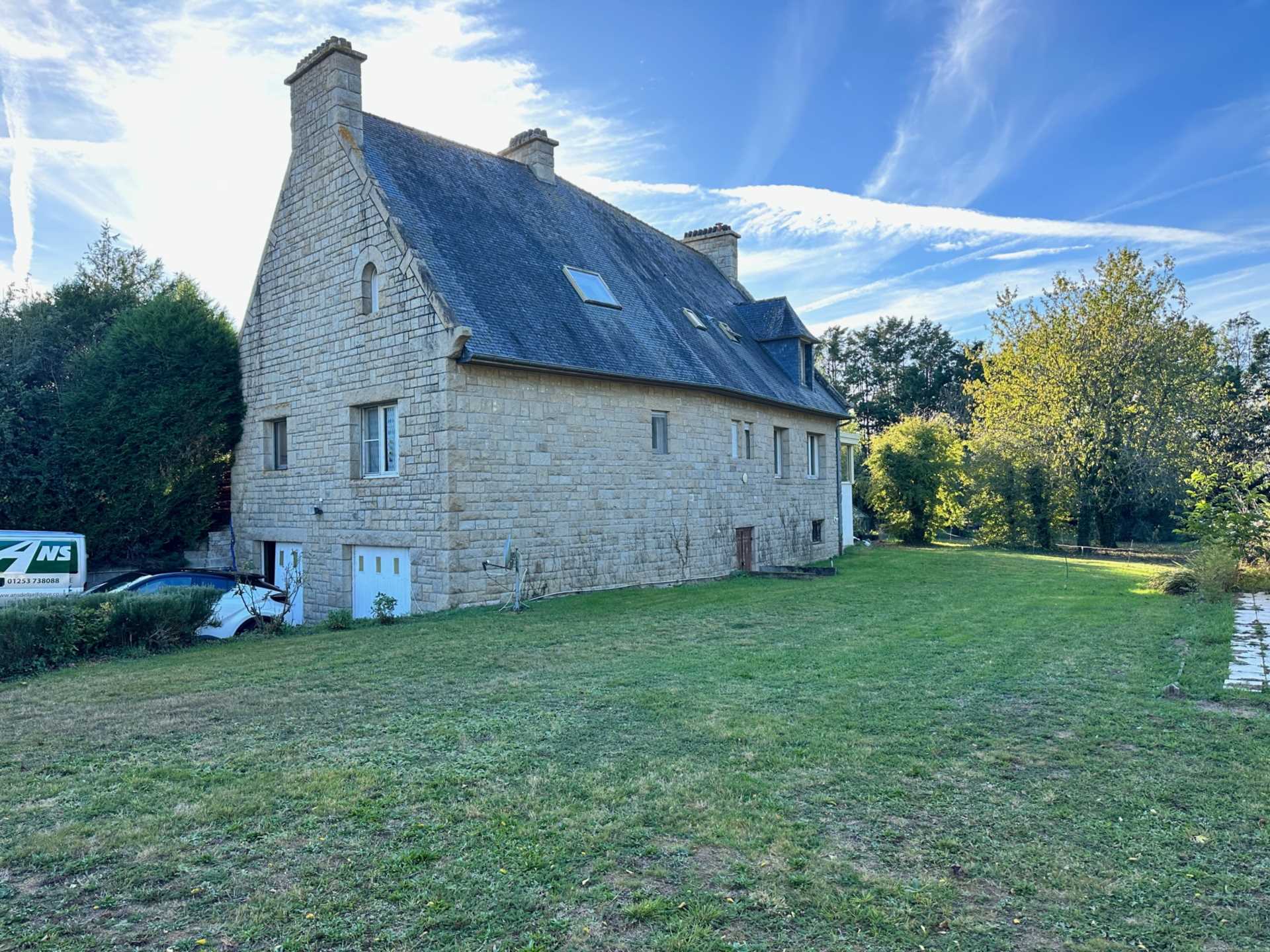 Bourseul, Brittany, France ITS ALL ABOUT LOCATION HIDDEN AWAY AND APPROCAHED BY LONG PRIVATE DRIVWAY 4 ACRES OF LAND, Image 5