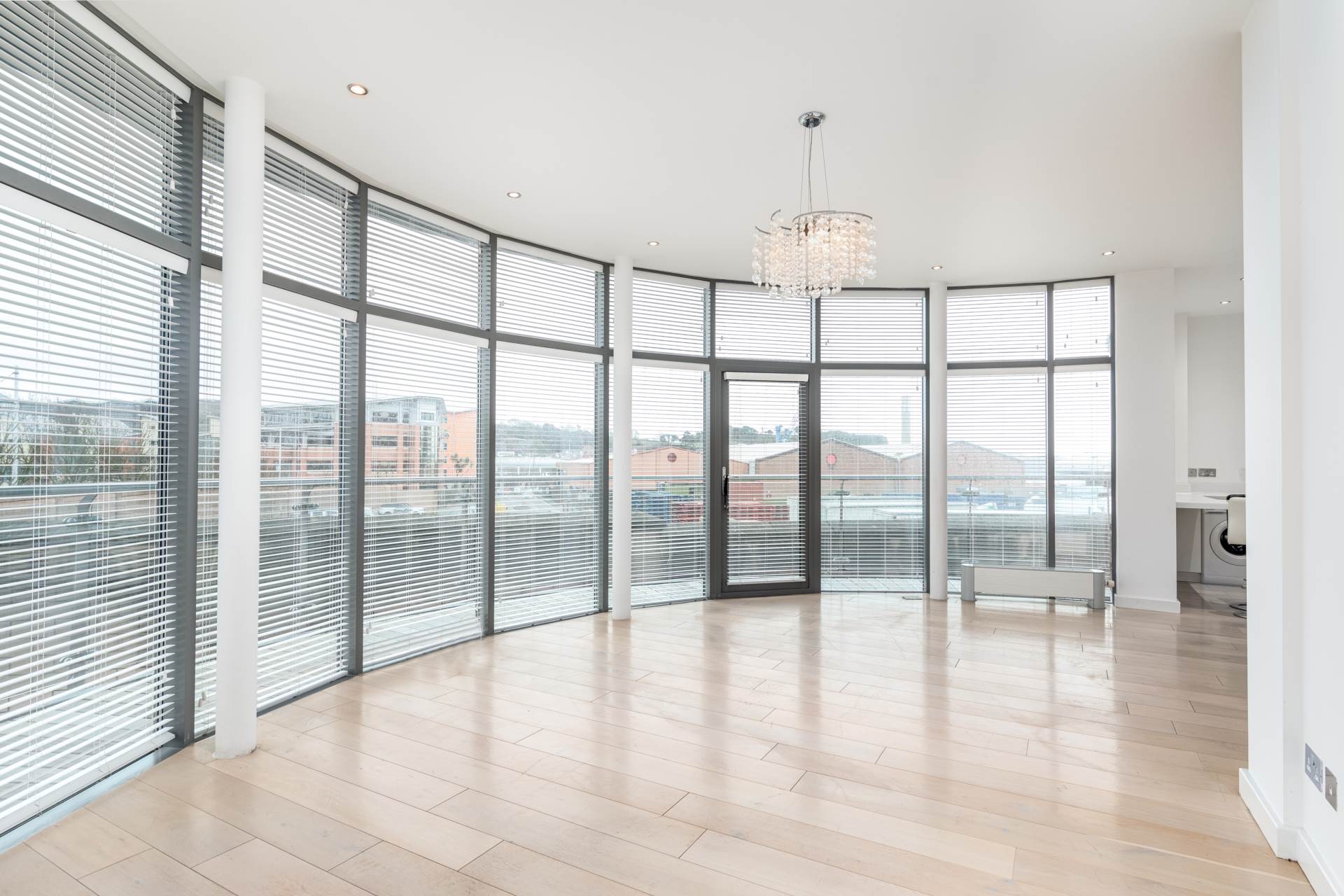 La Rue De Cararet, open viewing sat 19th  11-12 pm  1 harbour reach, Image 10