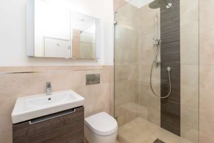 La Rue De Cararet, open viewing sat 19th  11-12 pm  1 harbour reach, Image 19