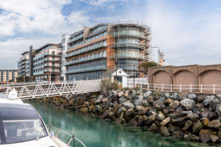 La Rue De Cararet, open viewing sat 19th  11-12 pm  1 harbour reach, Image 2