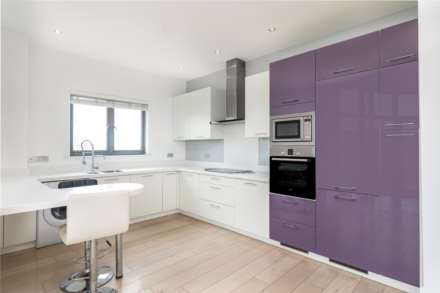 La Rue De Cararet, open viewing sat 19th  11-12 pm  1 harbour reach, Image 24