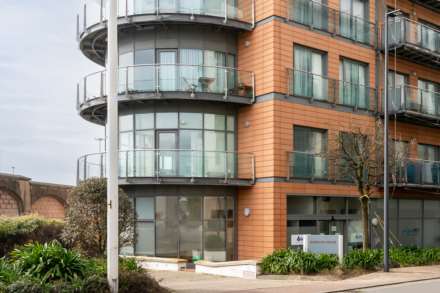La Rue De Cararet, open viewing sat 19th  11-12 pm  1 harbour reach, Image 4