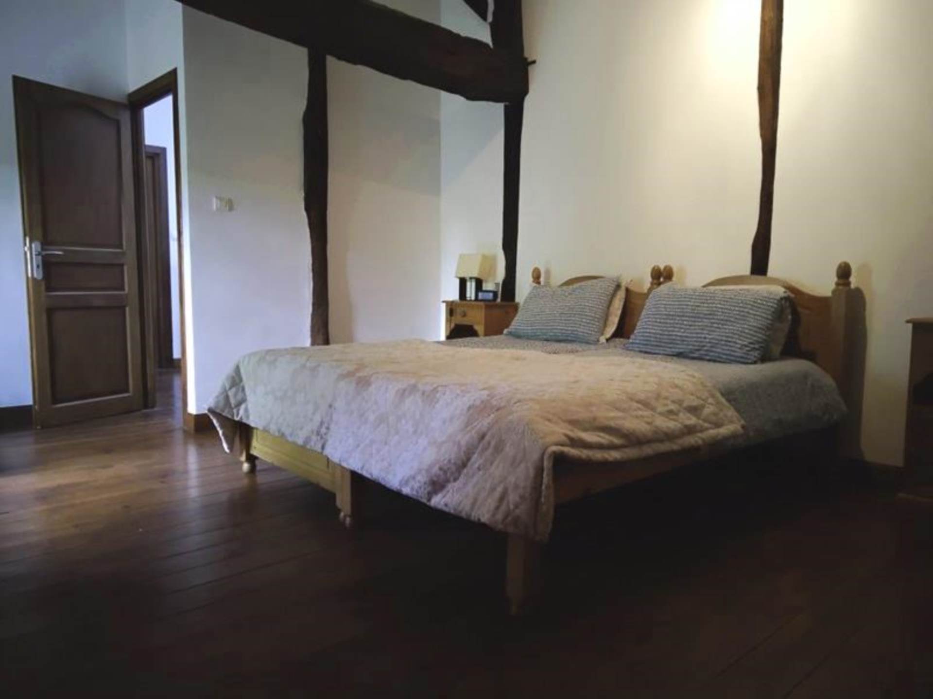 A PIECE OF PEACE IN THIS PRETTY AS A PICTURE  FIND IN FRANCE AT AN ABSOUTELY BRILLIANT PRICE TOTALLY DETACHED, Image 3