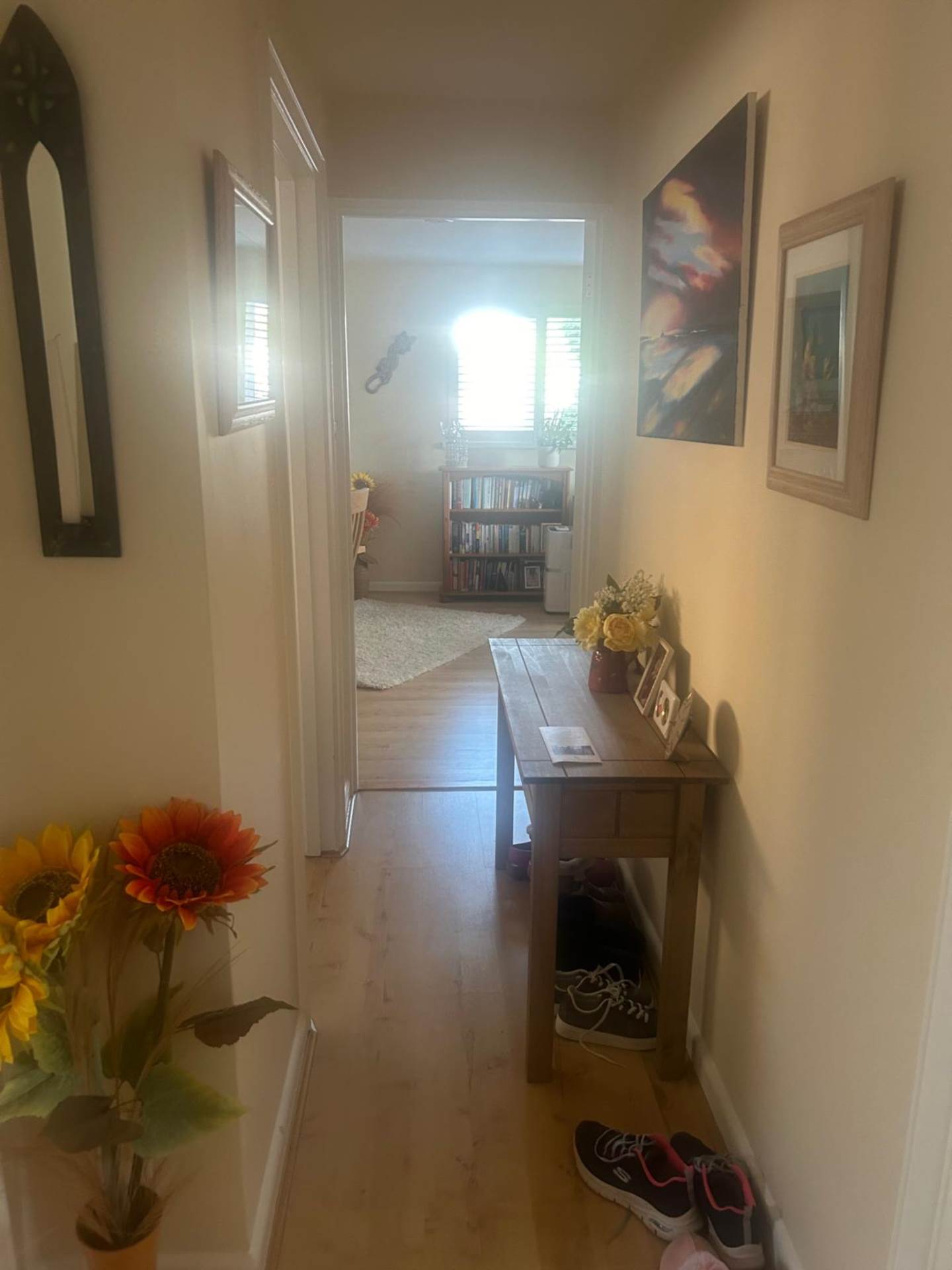 immaculate apartment self contained one double bedroom, bathroom separate kitchen, large lounge GREAT INVESTMENT, Image 5