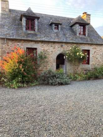 3 Bedroom Barn Conversion, Coatascorn, Brittany France House and barn perfect for  Airbnb all done