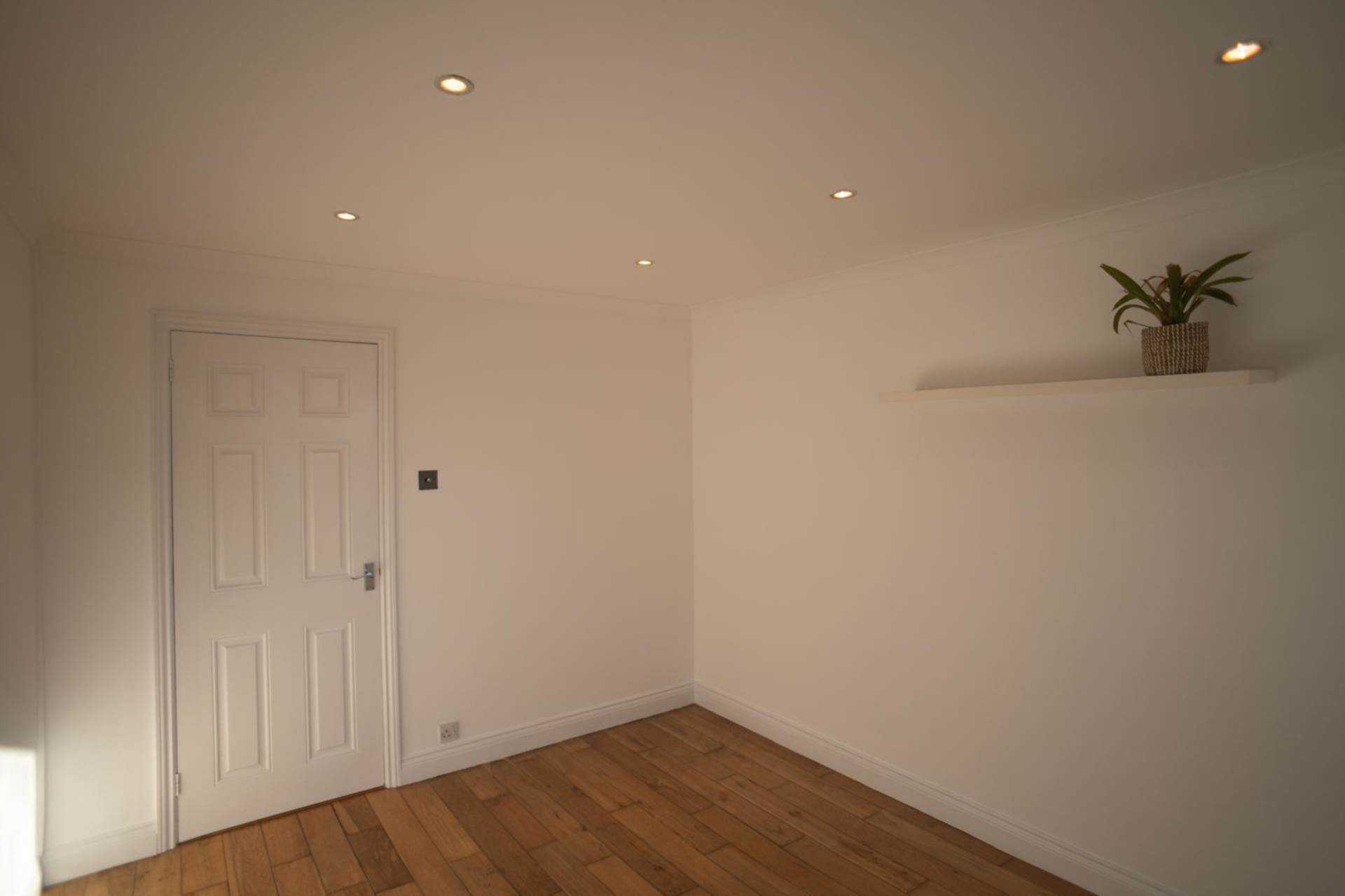 St Saviour fantastic investment or first step on the ladder, Image 5
