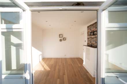 St Saviour fantastic investment or first step on the ladder, Image 2