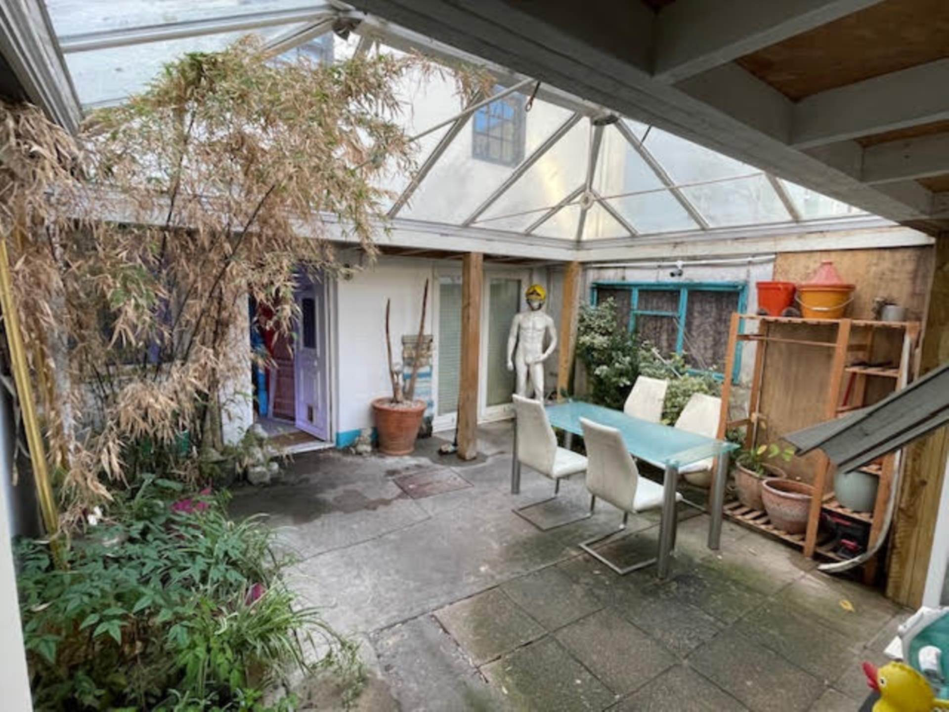 St Helier, UNIQUE OPPORTUNITY AND UNIQUE PROPERTY HIDDEN AWAY OFFERING 10% NET PROFIT, Image 2