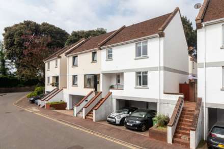 Oak tree Tree Gardens, St Helier immaculate first time buyers home that offers all
