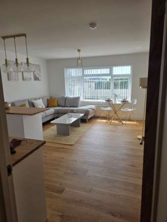 A SLICE OF HEAVEN ON THE AVENUE. A VERY PLEASANT SURPRISE AWAITS YOU, Image 16