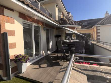 St Brelade - Seagrove Court, Image 18