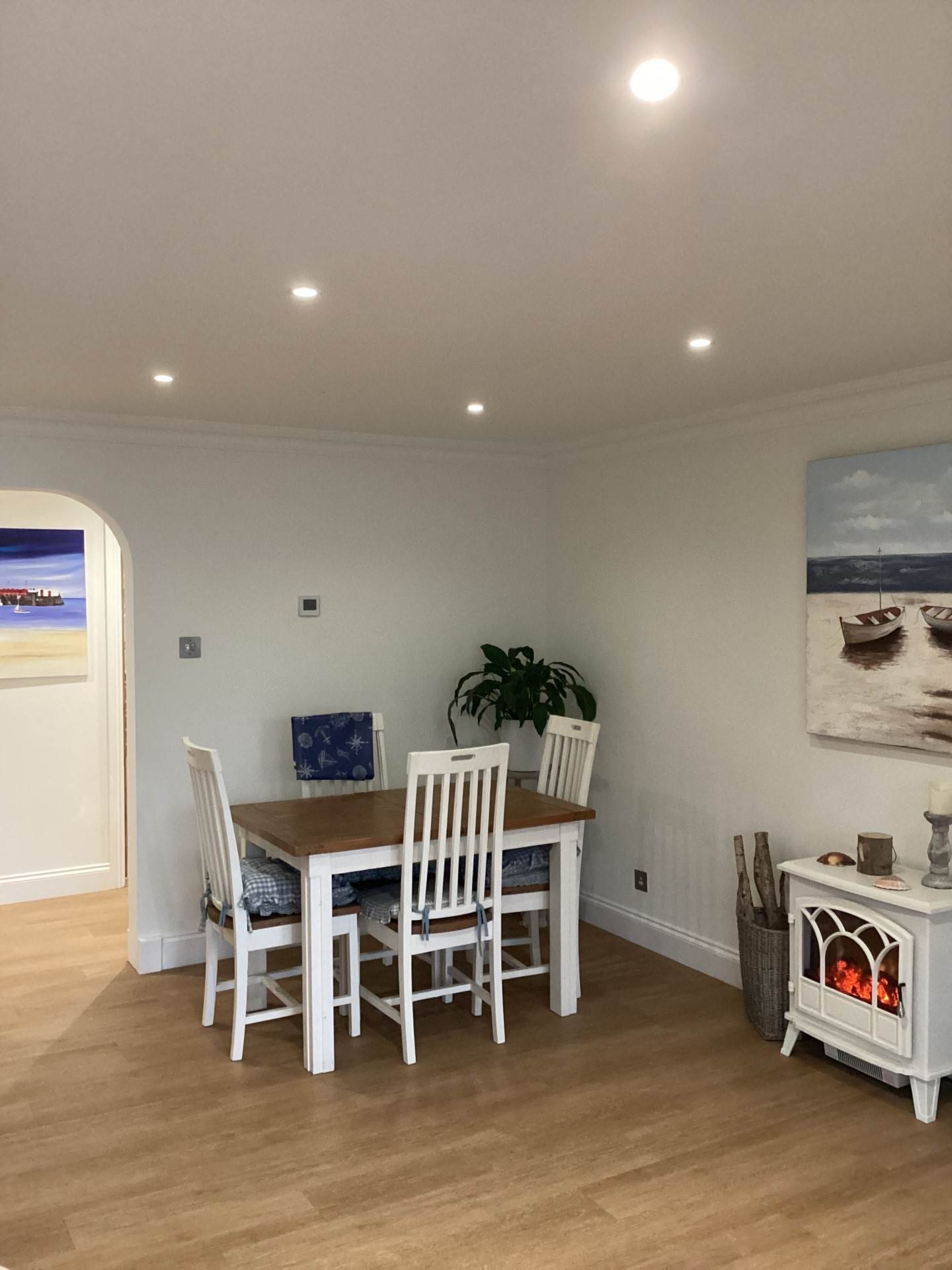 A home with a view, and more than meet the eye, Image 5