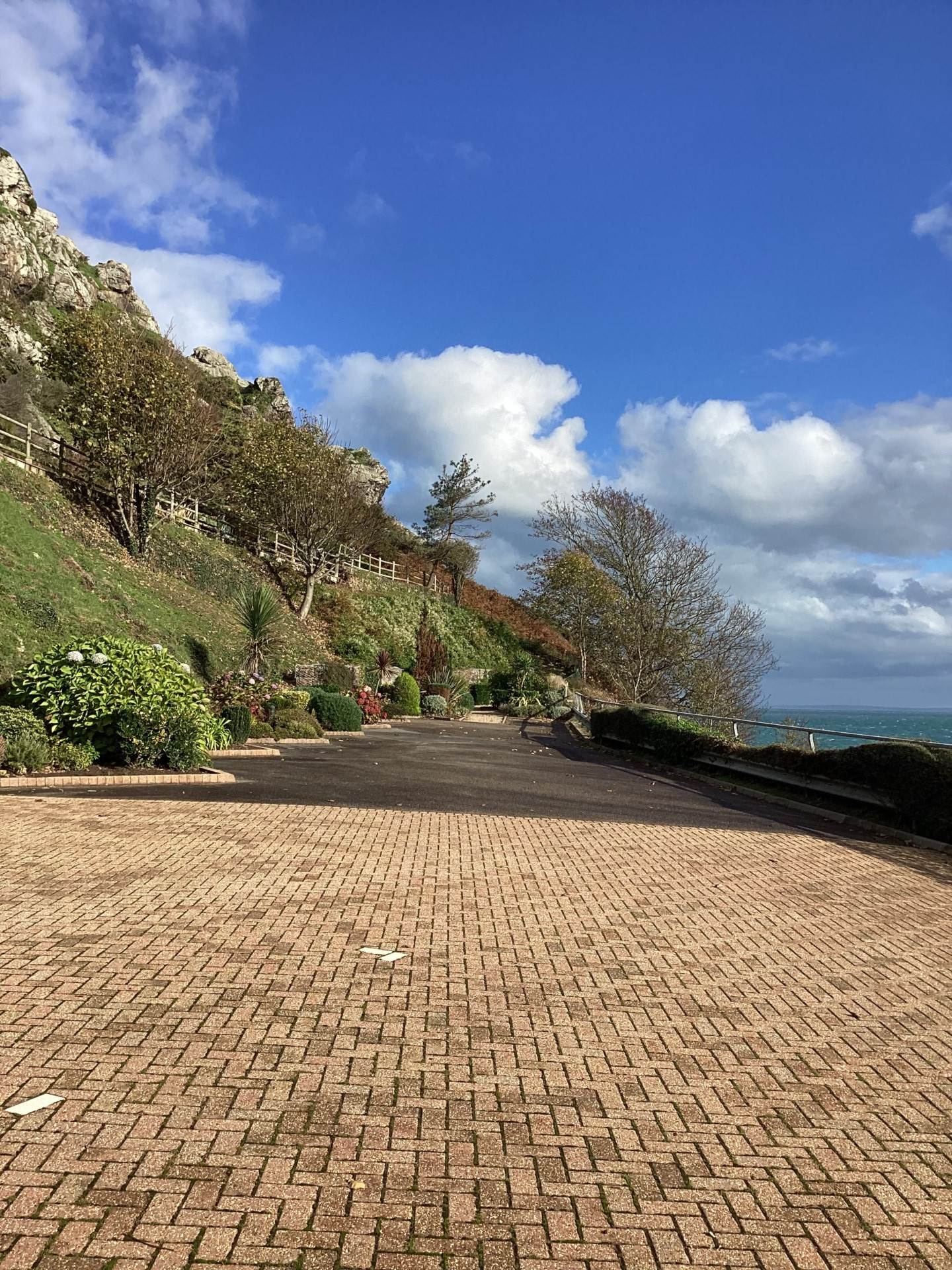 A home with a view, and more than meet the eye, Image 9