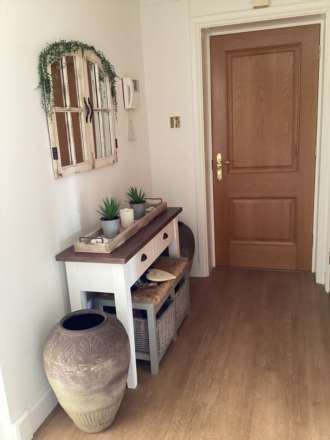 A home with a view, and more than meet the eye, Image 3