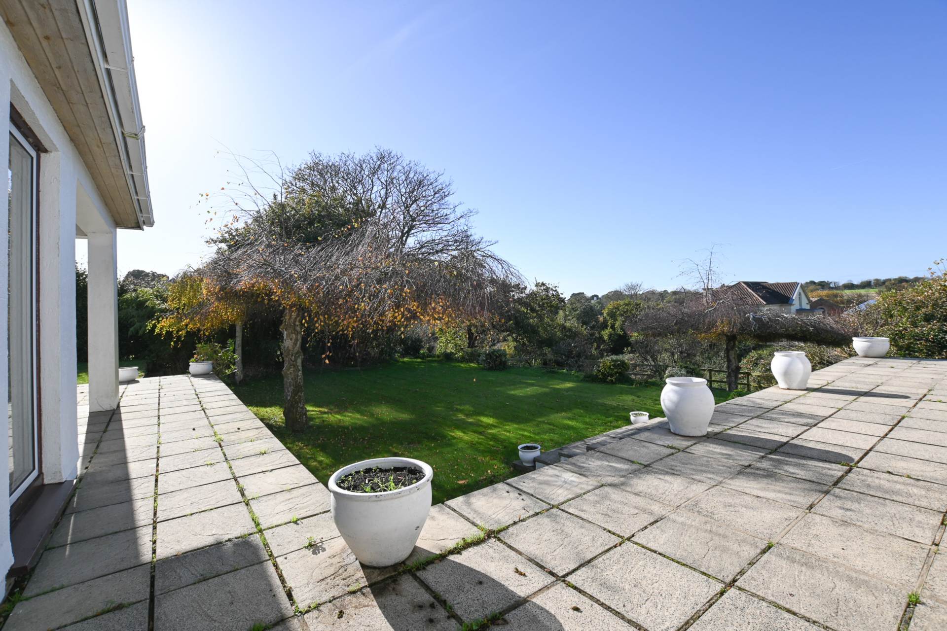 FAR  RFOM THE MADDENING CROWD, Image 17