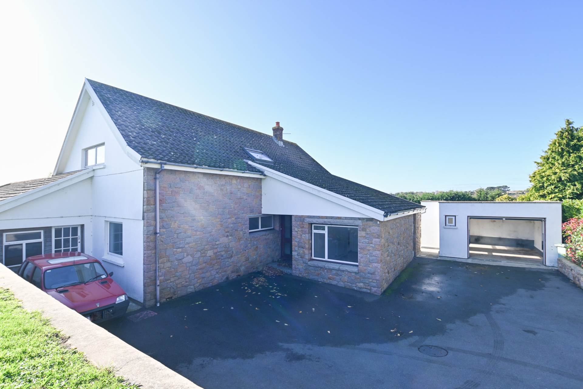 FAR  RFOM THE MADDENING CROWD, Image 2