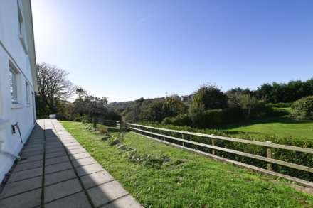 FAR  RFOM THE MADDENING CROWD, Image 15