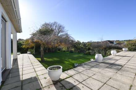 FAR  RFOM THE MADDENING CROWD, Image 17