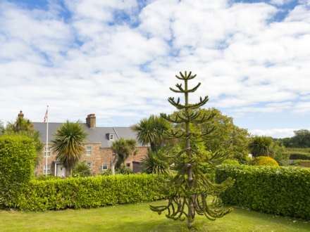 MORE THAN MEETS THE EYE A HOME THAT CATERS FOR ALL THE FAMILY, 2-3 GENERATION WITH LARGE FARMHOUSE, AND SO IT GOES ON, Image 12