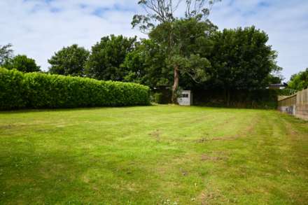 MORE THAN MEETS THE EYE A HOME THAT CATERS FOR ALL THE FAMILY, 2-3 GENERATION WITH LARGE FARMHOUSE, AND SO IT GOES ON, Image 16