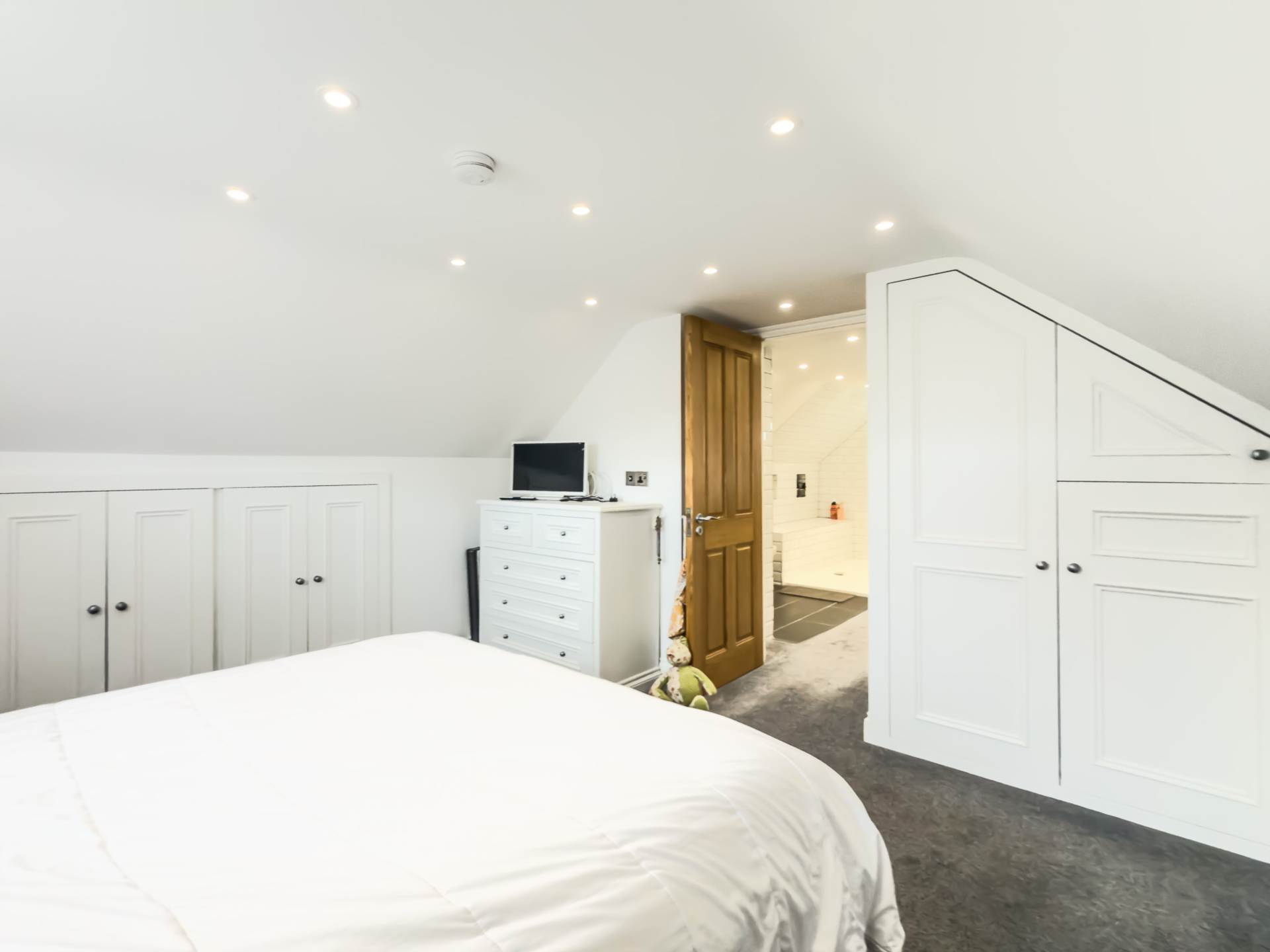 EASTERN DELIGHT More than meets the eye, Image 14