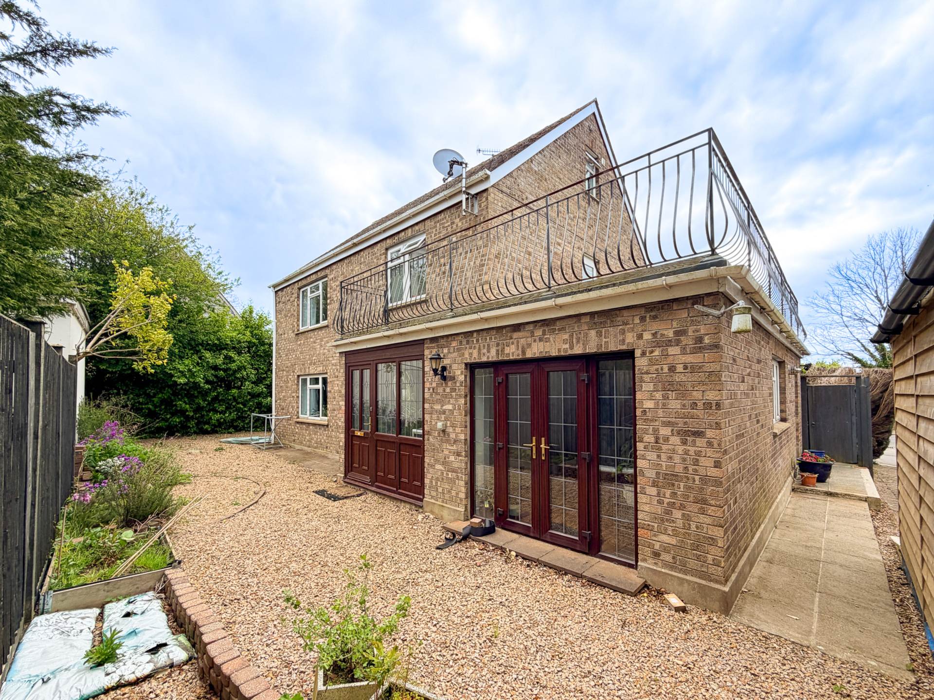 EASTERN DELIGHT More than meets the eye, Image 3