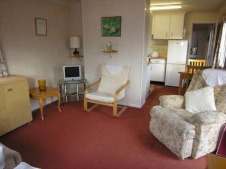 Becontree Ave, Dagenham, RM8 3hh, Image 4