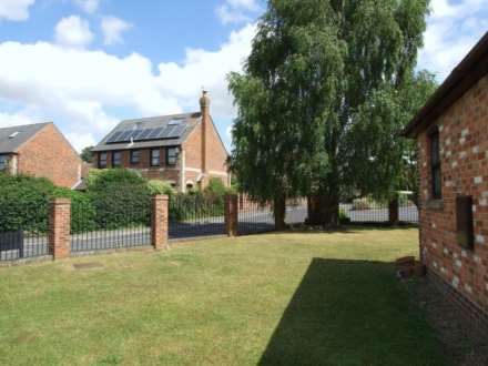 Becontree Ave, Dagenham, RM8 3hh, Image 3