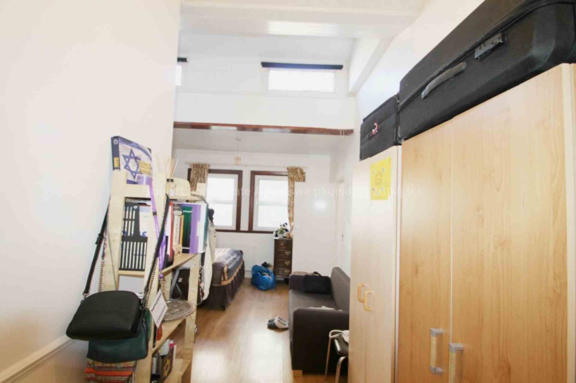 Studio, Holloway Road, N7 6NJ, Image 3