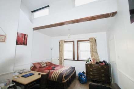 Studio, Holloway Road, N7 6NJ, Image 1
