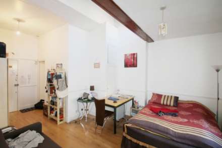 Studio, Holloway Road, N7 6NJ, Image 2