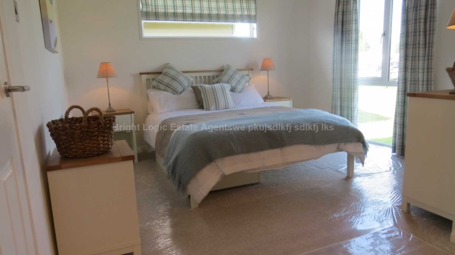 St Georges Court, Wallingford, OX10 9ZZ, Image 5