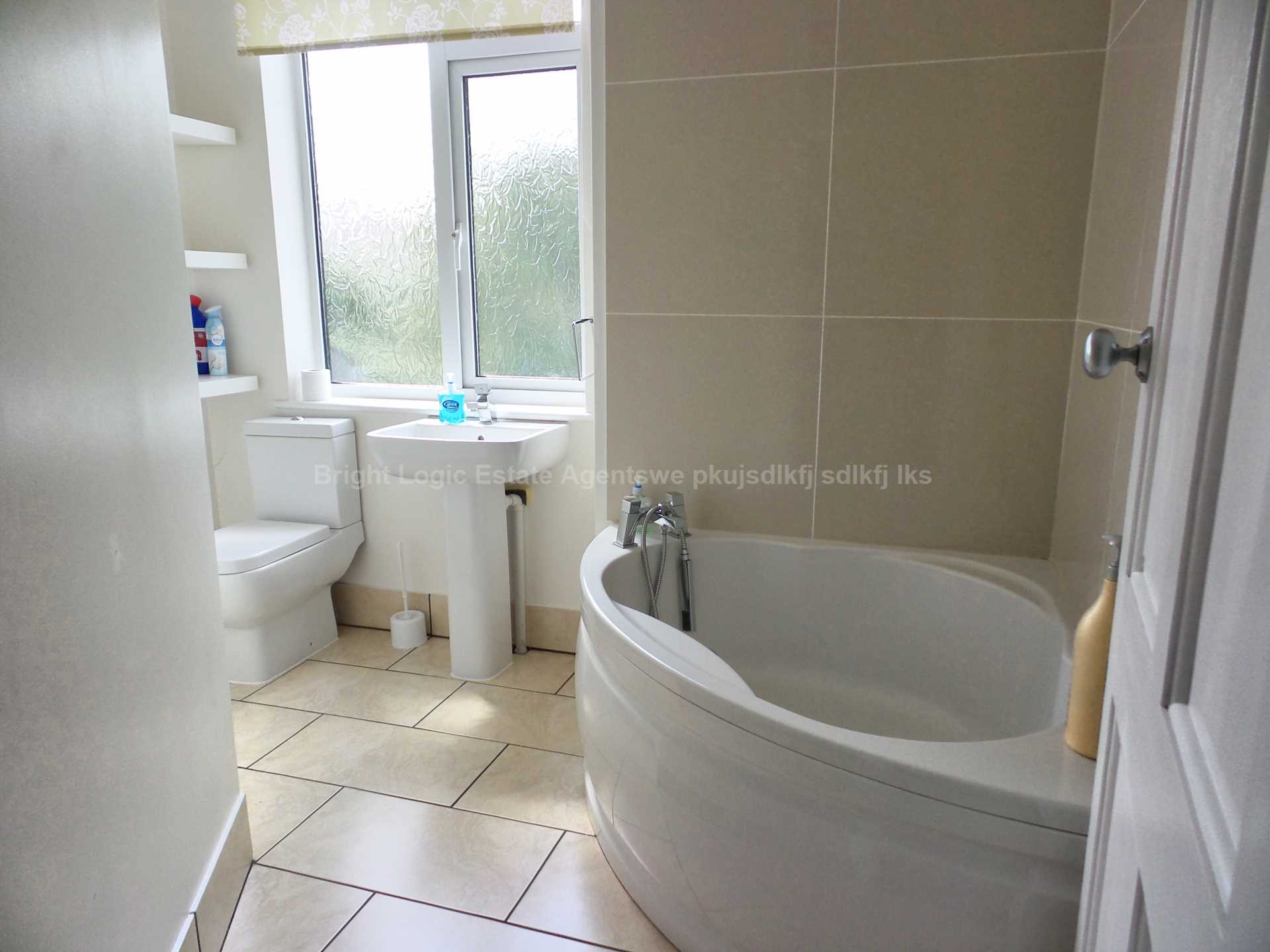 Albion Road, Westcliff On Sea, SS0 7DR, Image 8