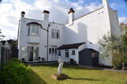 West Road, Westcliff-On-Sea, SS0 9DB, Image 20