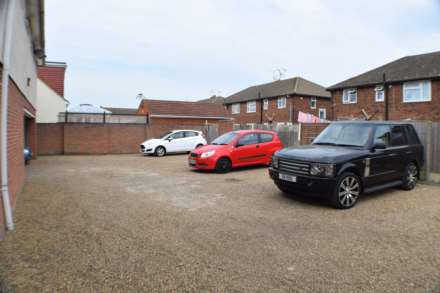 Berkeley Court, Sutton Court Drive, SS4 1HR, Image 9