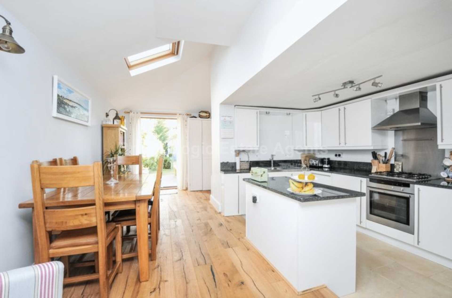 Hamlet Court Road, Westcliff On Sea, SS0 7EL, Image 6