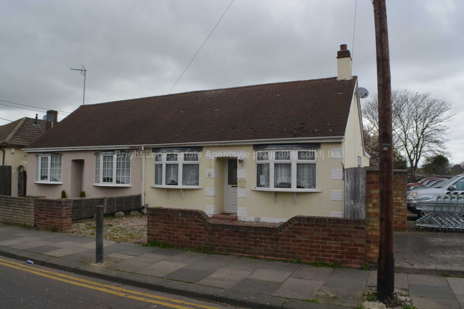 Feeches Road, Southend On Sea, SS2 6TE, Image 1