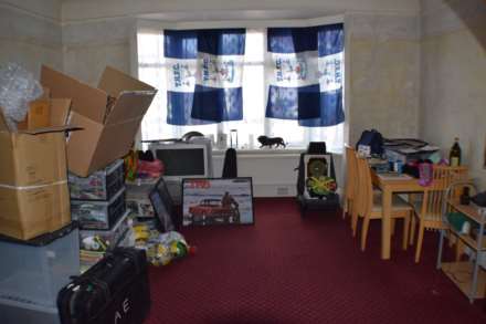 Shaftesbury Avenue, Thorpe Bay, SS1 3AW, Image 6