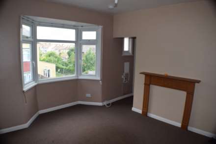 Manchester Drive, Leigh On Sea, SS9 3ET, Image 3