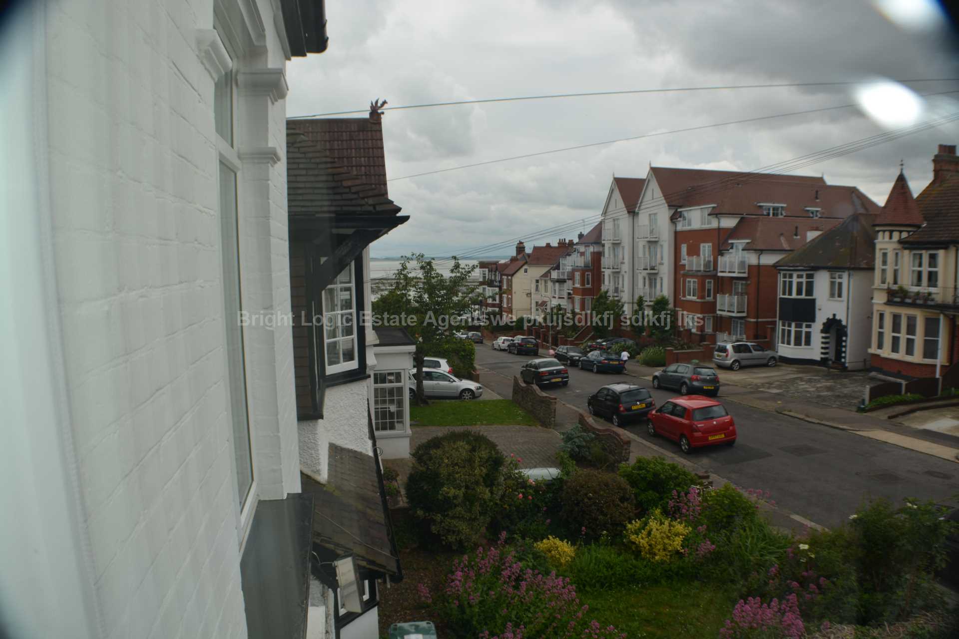 Pembury Road, Westcliff On Sea, SS0 8DS, Image 2