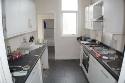 Brightwell Avenue, Westcliff On Sea, SS0 9EH, Image 2