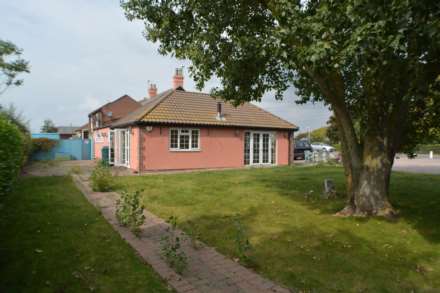 The Fat Goose, Heath Road, CO16 0BX, Image 6